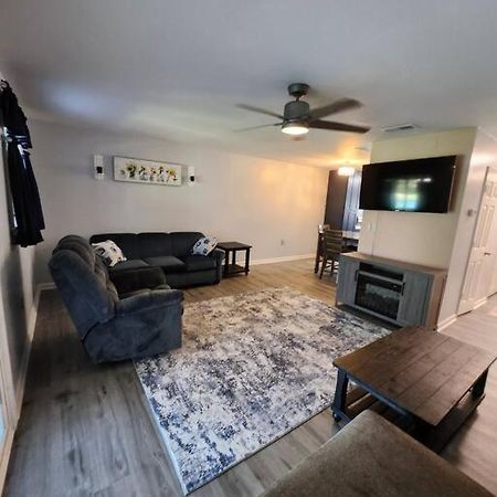 Townhouse Of Tranquility Apartment ลิตเติลริเวอร์ ภายนอก รูปภาพ